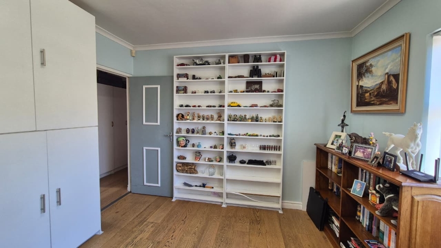 4 Bedroom Property for Sale in Country Club Western Cape